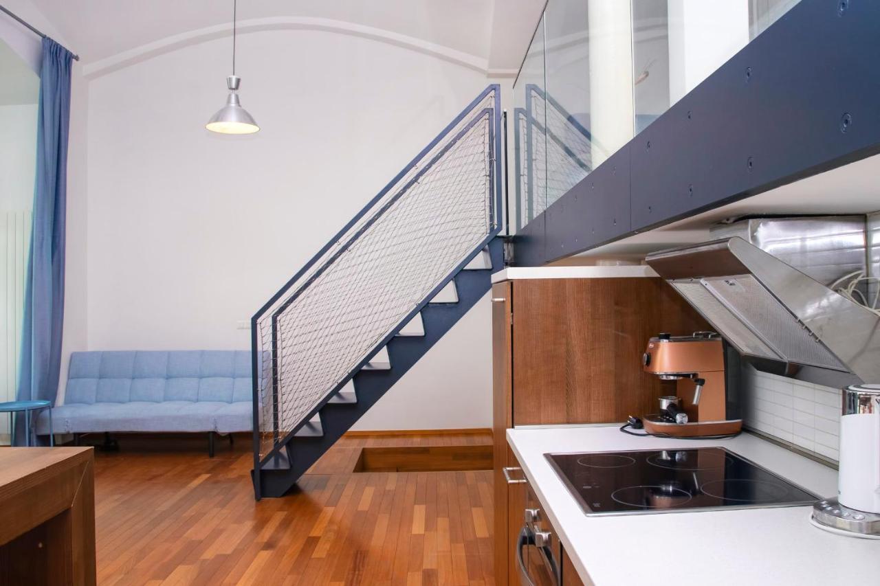 Modern Apartment With Terrace And Air Conditioning 프라하 외부 사진