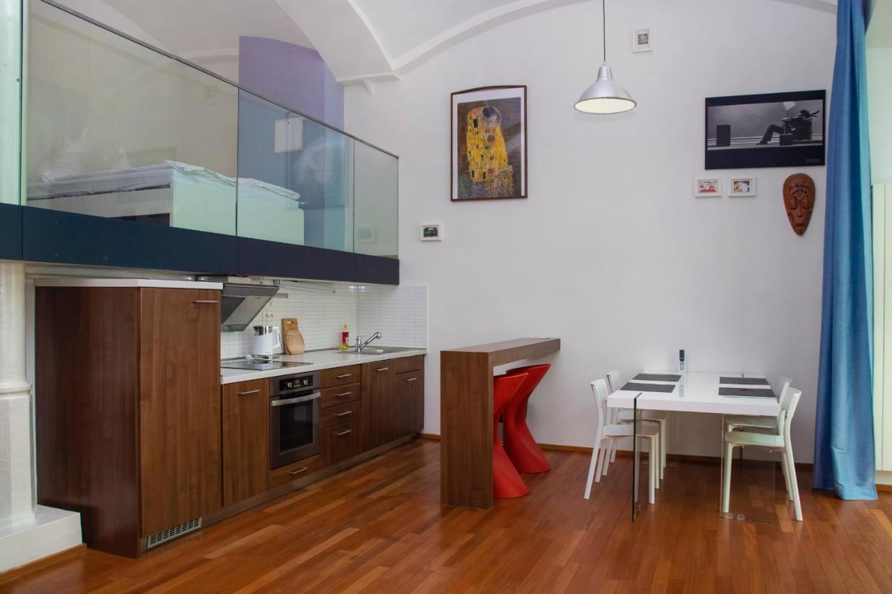 Modern Apartment With Terrace And Air Conditioning 프라하 외부 사진
